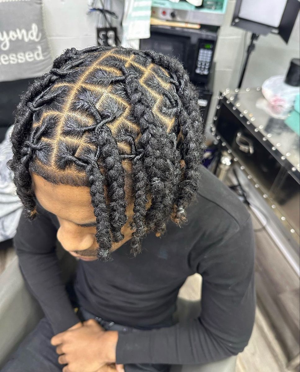 Twists à Lyon 7 par UCM Coiffure Mixte